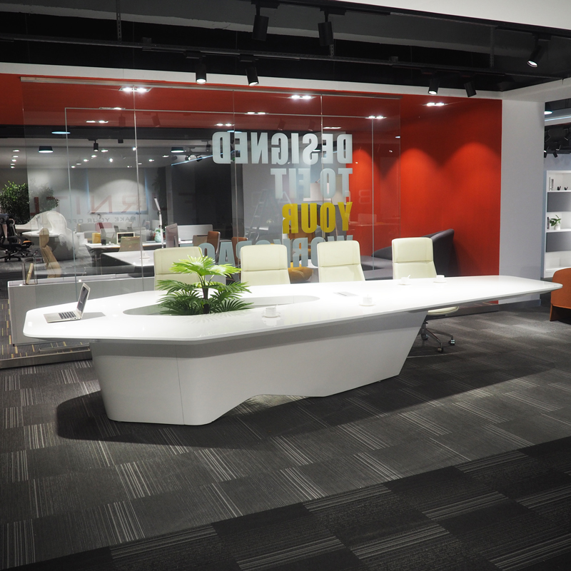 طاولة اجتماعات حديثة بيضاء ذكي - مراجعة High Tech Office Room وسعره