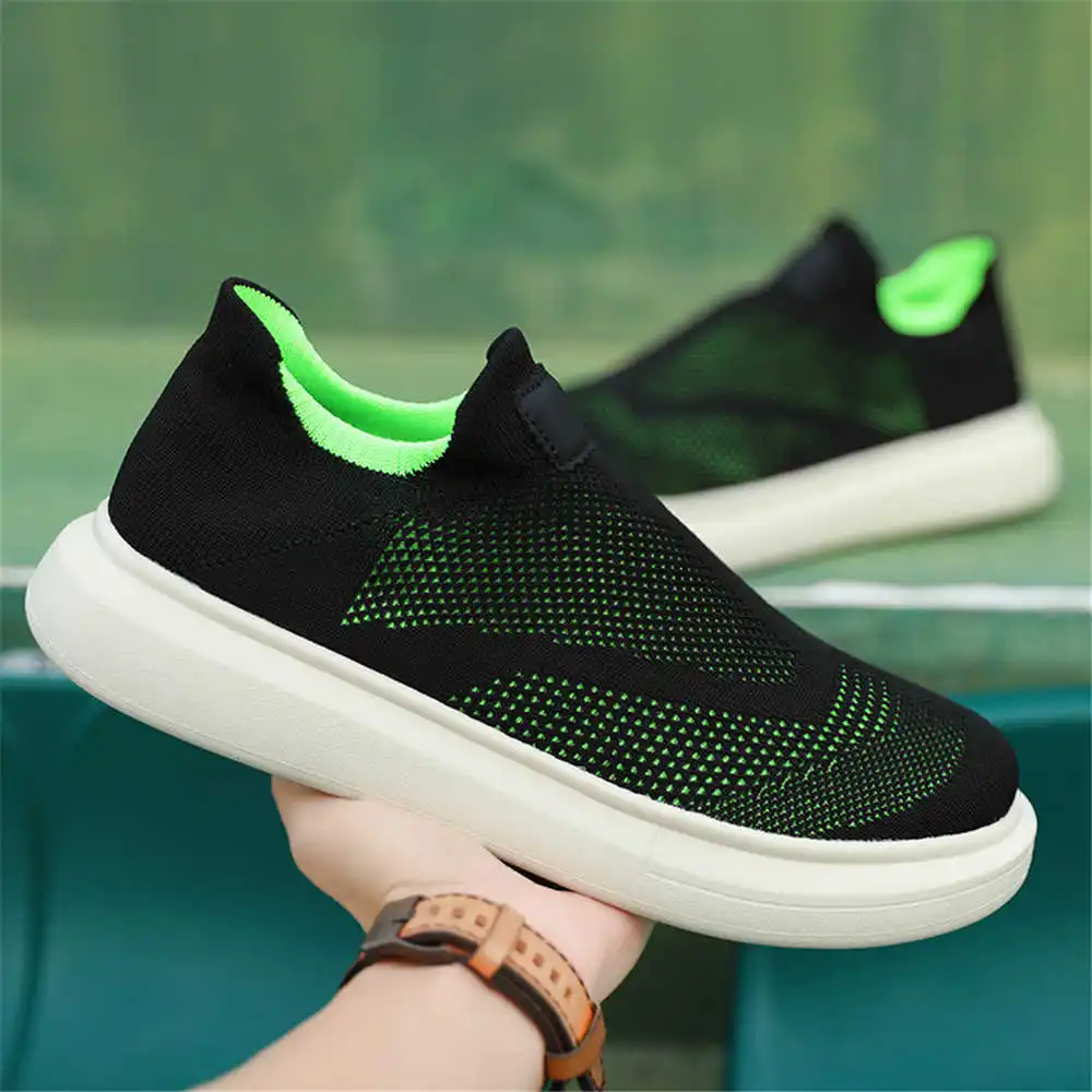 جوارب رياضية للنساء ، أحذية بن - مراجعة Tech Office Wear Men وسعره