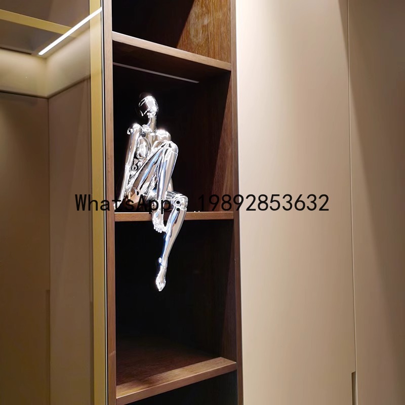 ديكورات مستوحاة من التكنولوجيا - مراجعة High Tech Office Room وسعره